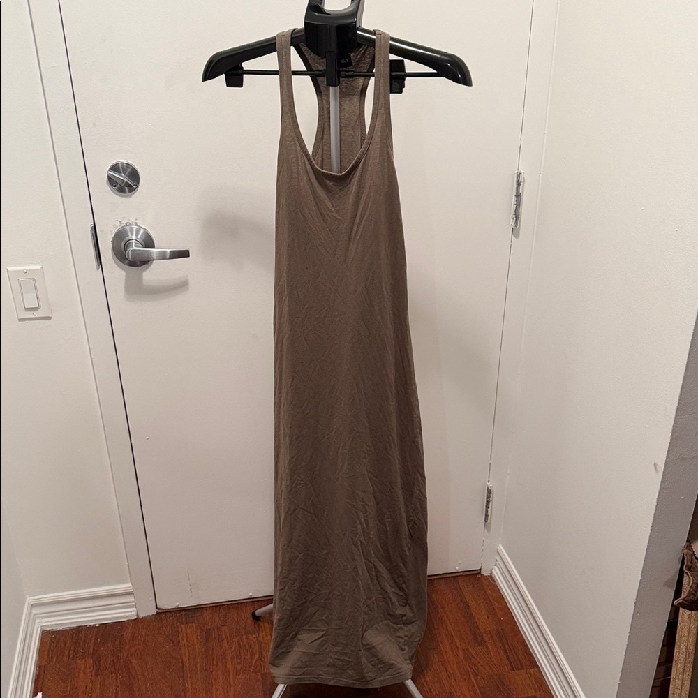 Green Sleeveless Dress